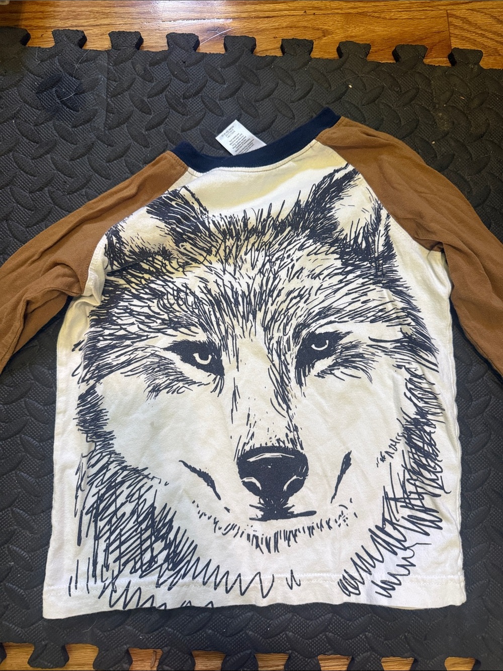 Gymboree White & Brown Wolf Raglan Long-Sleeve Tee